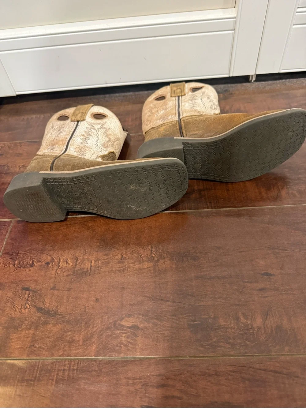 Kids Pull-On Western Boots in Brown and Tan